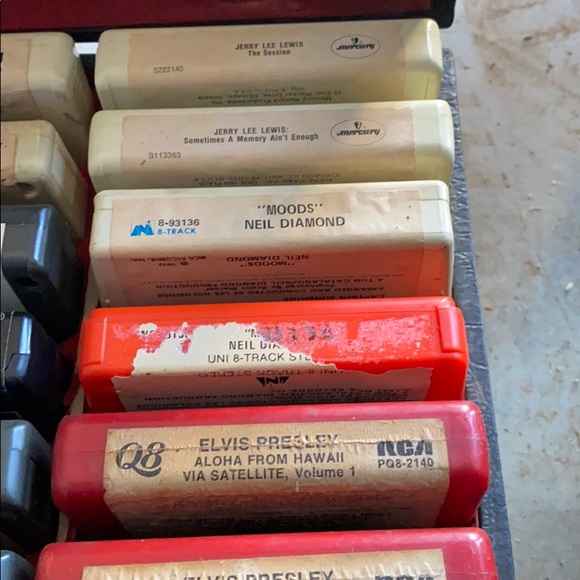 25 Country And Western 8 Track Tapes. With Case. - Picture 7 of 7